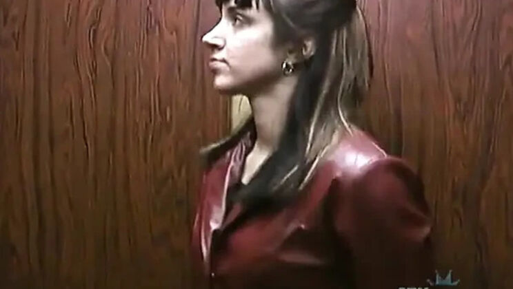 Hairy Teen Shower Solo - Roxanne Cleans Her Wet Pussy in the Bathroom