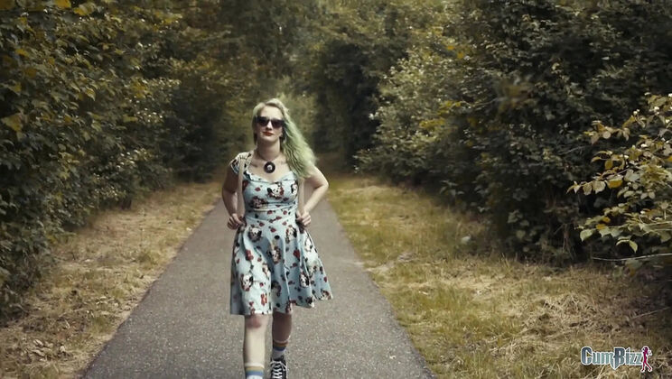 Naughty College Girl Linda Lush Gets Bukkaked by Flashers in the Woods