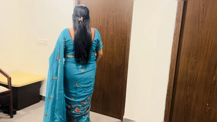 Desi Teacher Fucks Student in Hindi - Indian Aunty Lets Him Cum Inside Her Pussy