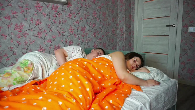 Katybigcherry Stepmom Fucks Stepson in One Bed - Wild Night Sex with Big Ass MILF (POV, Russian, Taboo)