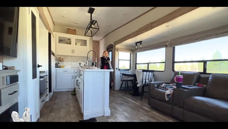 Step Sister Jane Cane Secret Blowjob & Titty Fuck For Stepdad - Amateur MILF Cumshot On Tits POV