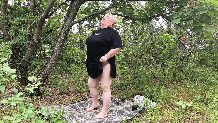 Stepmom Gets Naked in Park and Fingers Her Fat Pussy