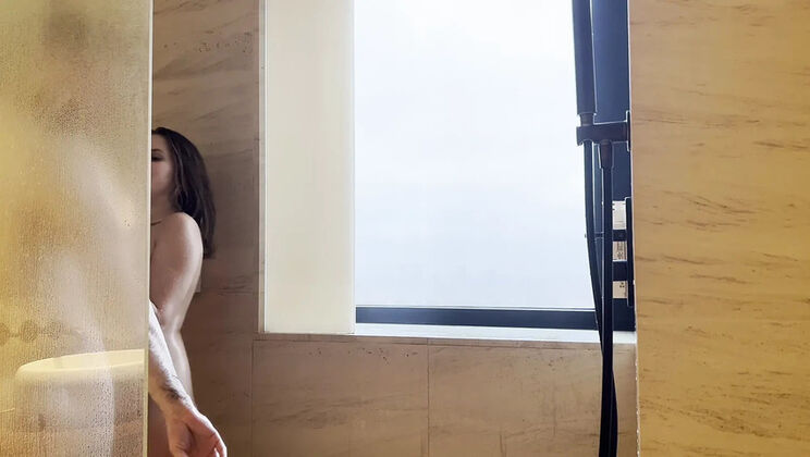 Behind the Scenes Blowjob & Fuck: Horny 19 Year Old Blonde College Girl in Shower After Casting