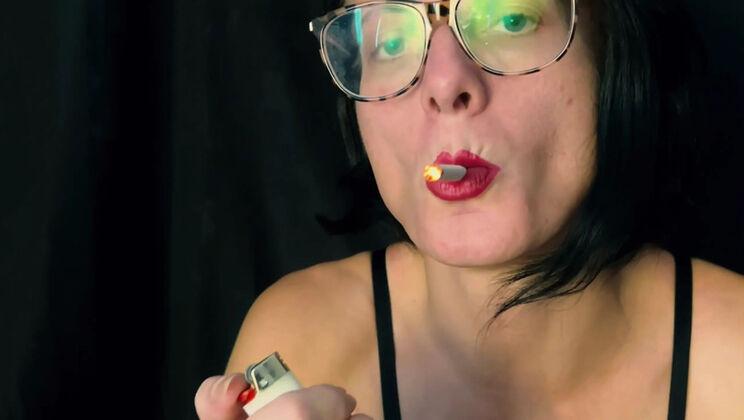 Tattooed MILF Cris Bathory Smoking Fetish & Anal Sex Session - Big Tits Squirting