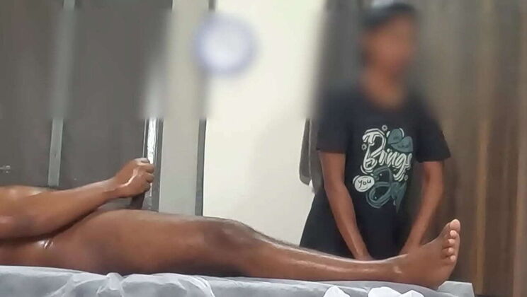 Massage Flash Surprise - Spa Lady Shocked by Customer's Big Dick