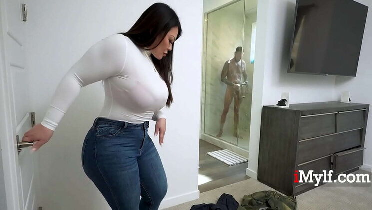 Asian MILF Tokyo Leigh Finds Homeless Man With Big Dick, Washes Him Then Fucks Hard