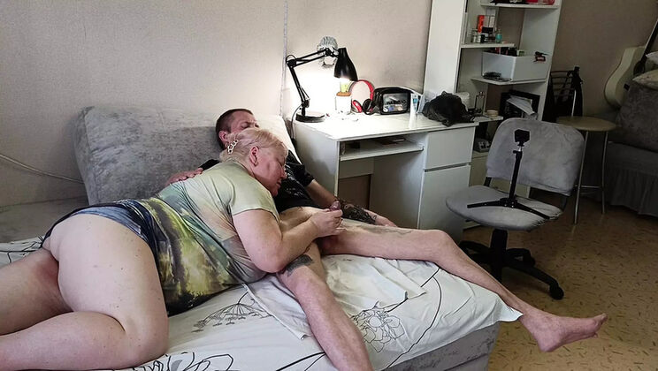 Neighbor MILF Blowjob and Cumshot - Zona901 Amateur Homemade