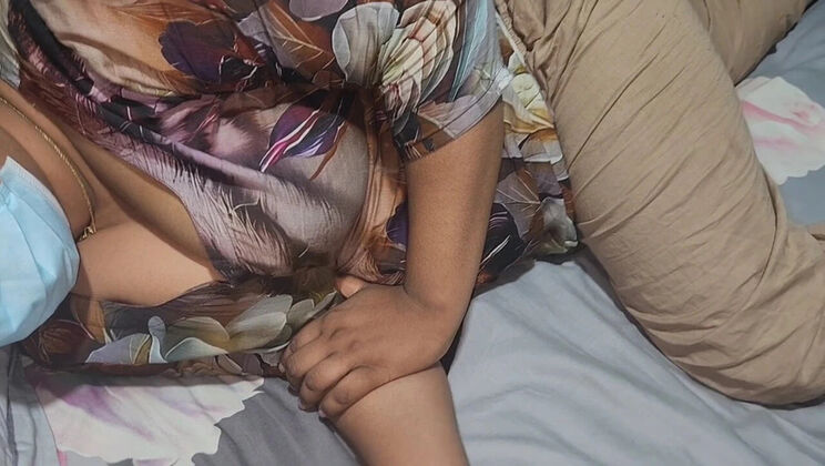 Bangladeshi girlfriend homemade sex - Blowjob and doggy style with Akhi Moni in HD