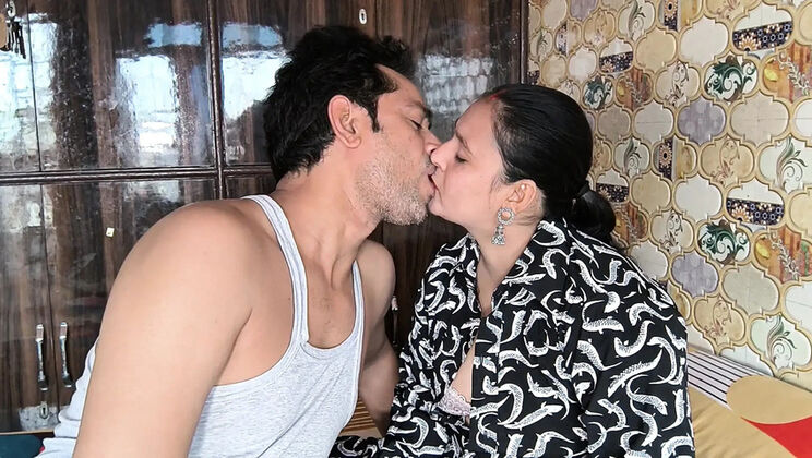 Desi Bhabhi Puja Hardcore Fuck with Prem - Big Ass Homemade Sex