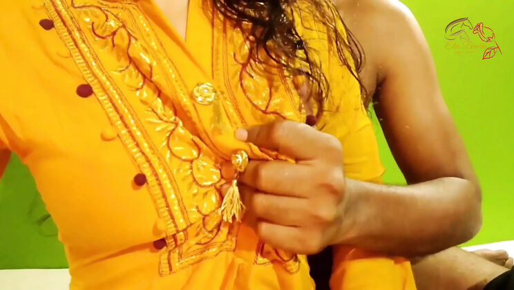 Desi bhabhi anal sex with brother in law when stepsister is out - foreplay and blowjob