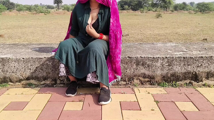 Hot Desi Indian Girlfriend Outdoor Sex - Big Tits Tight Pussy Fucked Rough in Field HD
