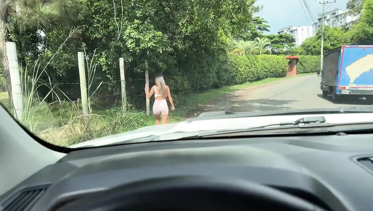 Colombian teen gets stranger's car blowjob after street workout - amateur POV sex in public