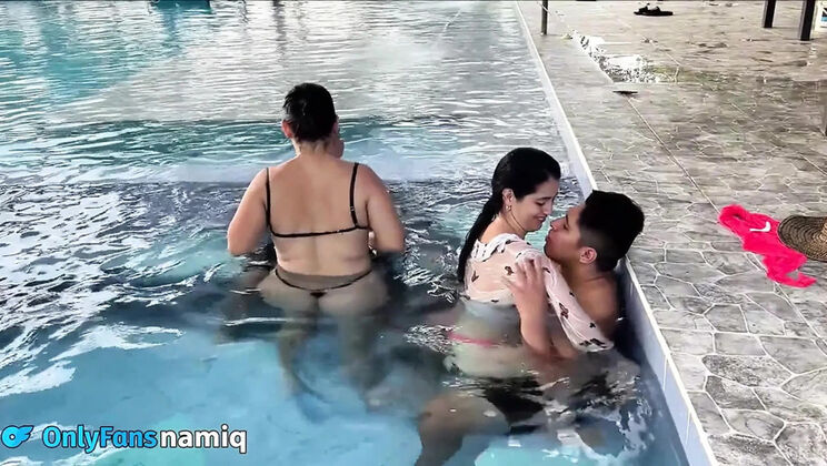 NamiQseiiin Big Booty Latina Fucks in Parents Pool - Amateur Homemade Couple Sex