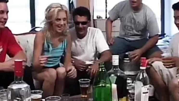 Petite Blonde Juliana Kincaid Takes Double Penetration Threesome Anal & Cum in Mouth