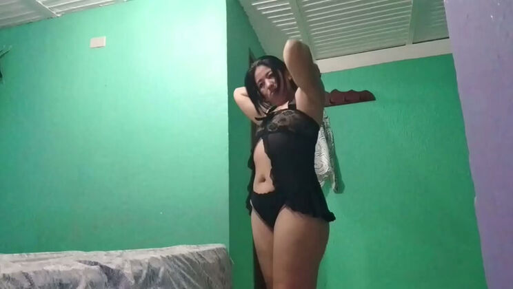 Big ass brunette gives boss blowjob in hotel for promotion