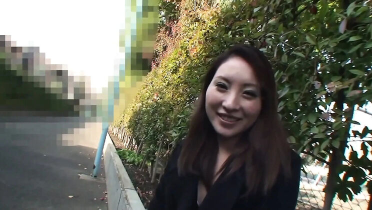 Shy Japanese Milf Riho Craves Pleasure With Hitachi Toy