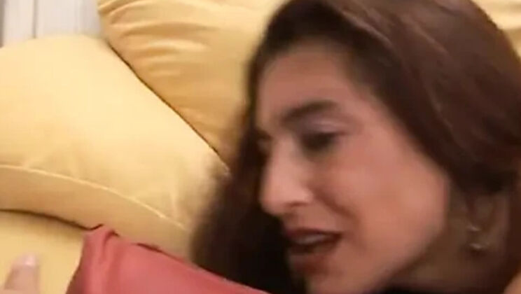 Mature Italian MILF Gets a Well-Deserved Anal Bang