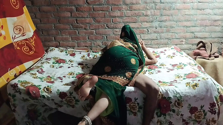 Indian Sasur Bahu XXX: Desi Bahu Gets Hardcore Creampie From Daddy