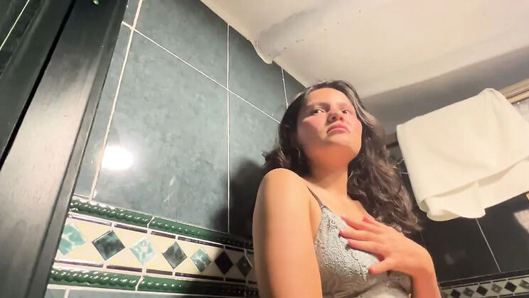 I help my sexy assistant loosen up her tight pussy before we fuck
