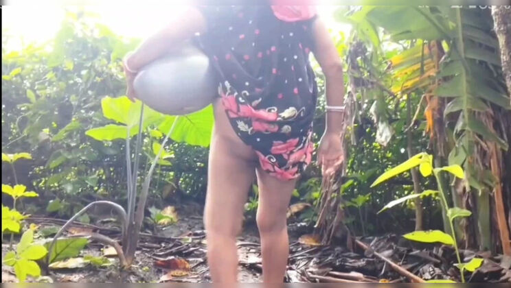 Amazing Pee in Pot Outdoor with Nomita Boudi - Desi Village Sex