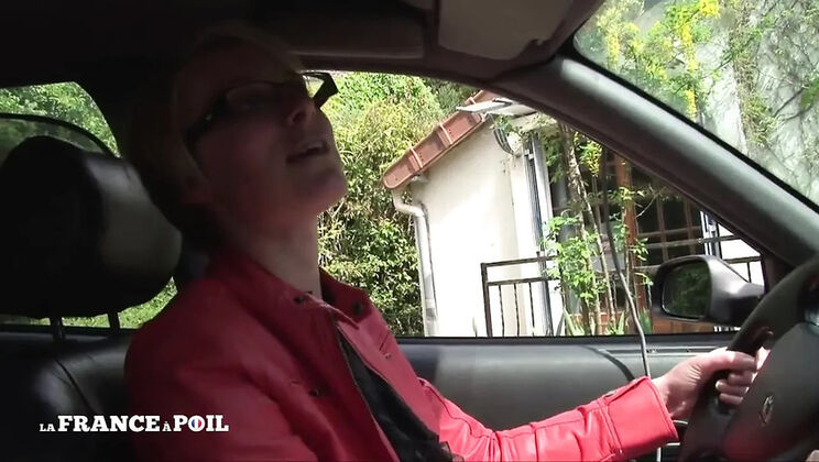 Gorgeous Big Boob Blonde Taxi Driver Gets Anal
