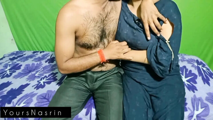 Naughty Desi Bhabhi Fucked by Debor on Bed – Homemade HD Video