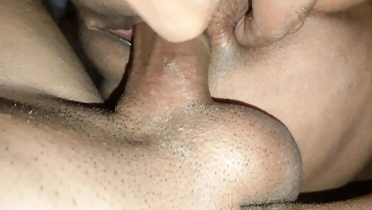 Ajj Meri Dever Ny Mujhy Choda Jab Uska Ghar Par Ni Tha - Desi Housewife With Tight Pussy In HD