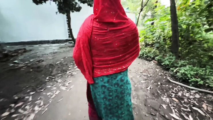 Bangladeshi Step Cousin Fucked Outside Big Ass Dirty Talk
