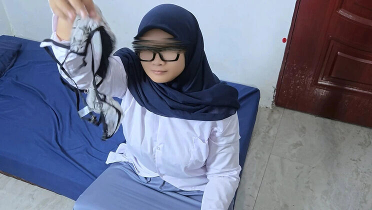 Caught Jerking With StepSister Panties - Asian Hijab Student Gets Mouth Full of Cum